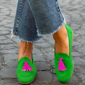 LUDE - MOCASÍN VERDE CON BORLAS