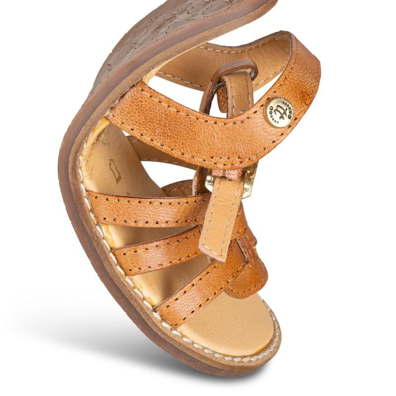 Sandalia de piel BAREFOOT en piel con diseño trenzado y hebilla - Imagen 5