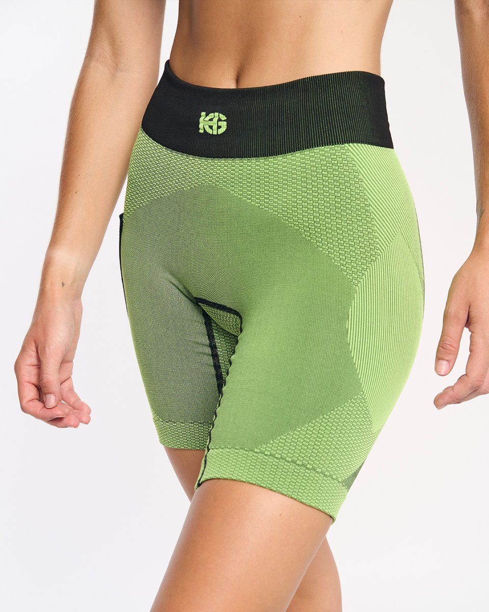 ARDEN · Short técnico seamless para running y trail | Amarillo - Imagen 3