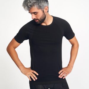 Basis · Camiseta fresca y transpirable para entrenar con calor | Negro