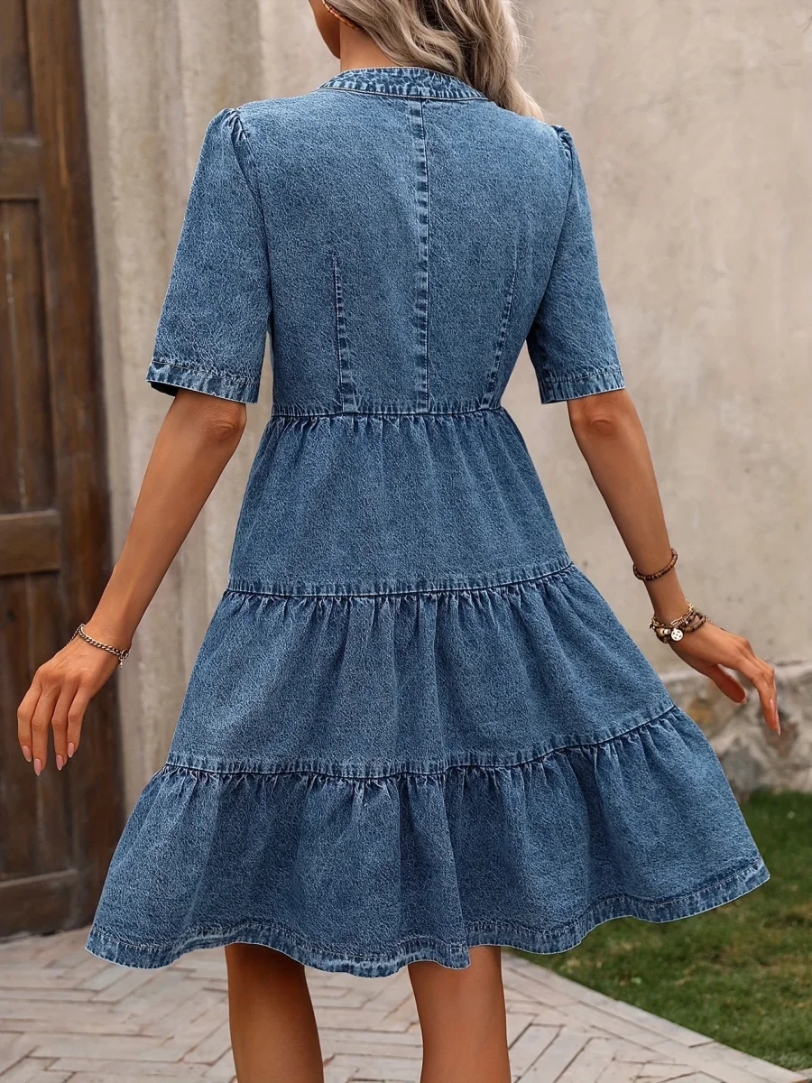 Elyna – Vestido corto vaquero con volantes, mangas cortas y escote en pico - Imagen 6