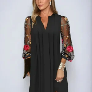 Renée | Elegante vestido largo de mujer con mangas bordadas