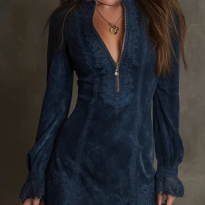 Brisa - Mini Vestido de Ante con Encaje