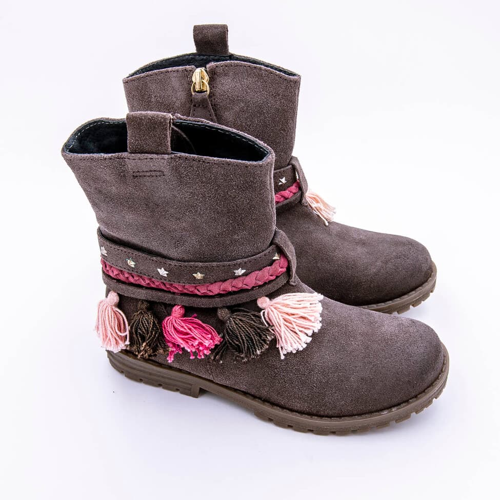 Bota Tachuelas Y Borlas - Imagen 3