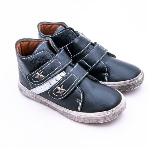 Bota Velcro Tachuelas Piel