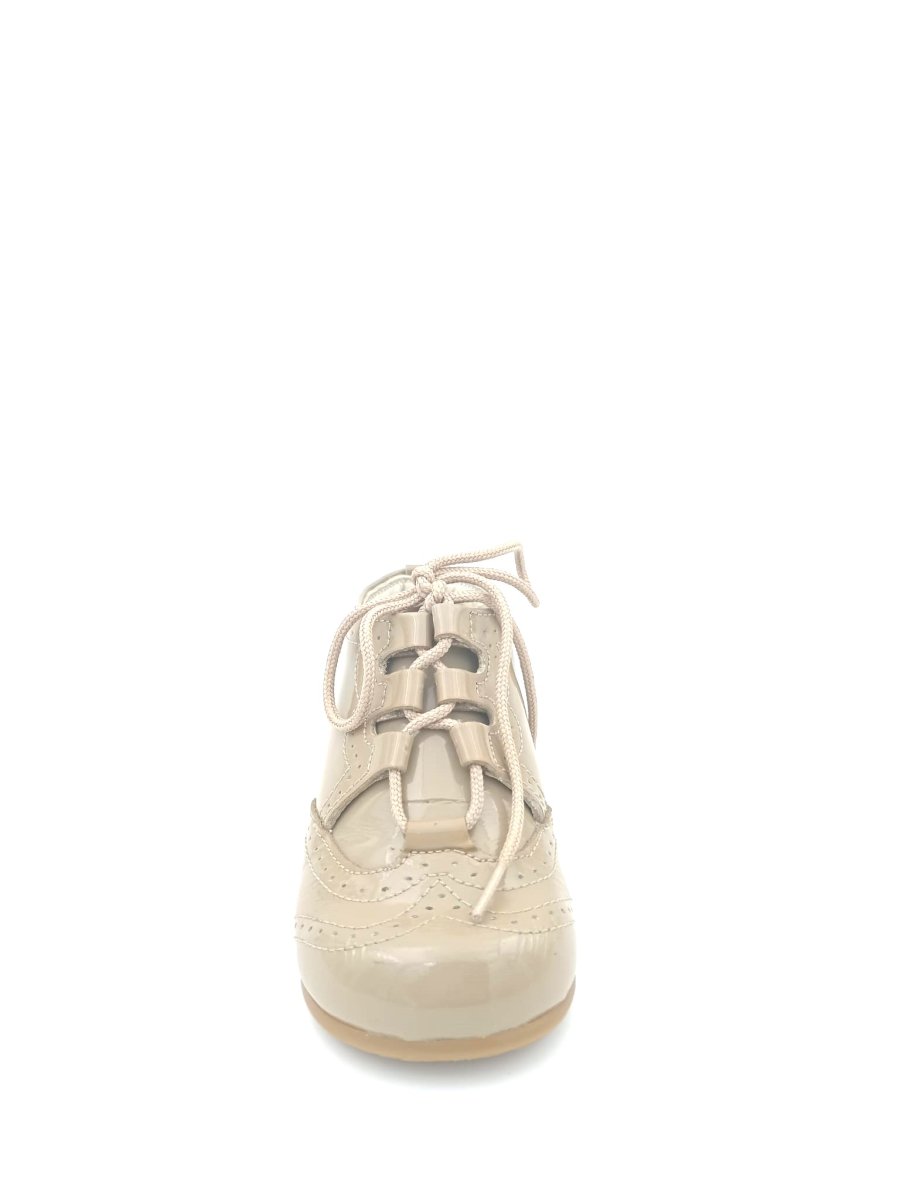 Botita para niños y niñas en piel charol con cierre de cordones y con suela antideslizante Zapatitos - Imagen 3