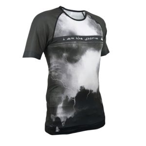 AZARA STORM · Camiseta estampada ultraligera para calor e indoor | Negro