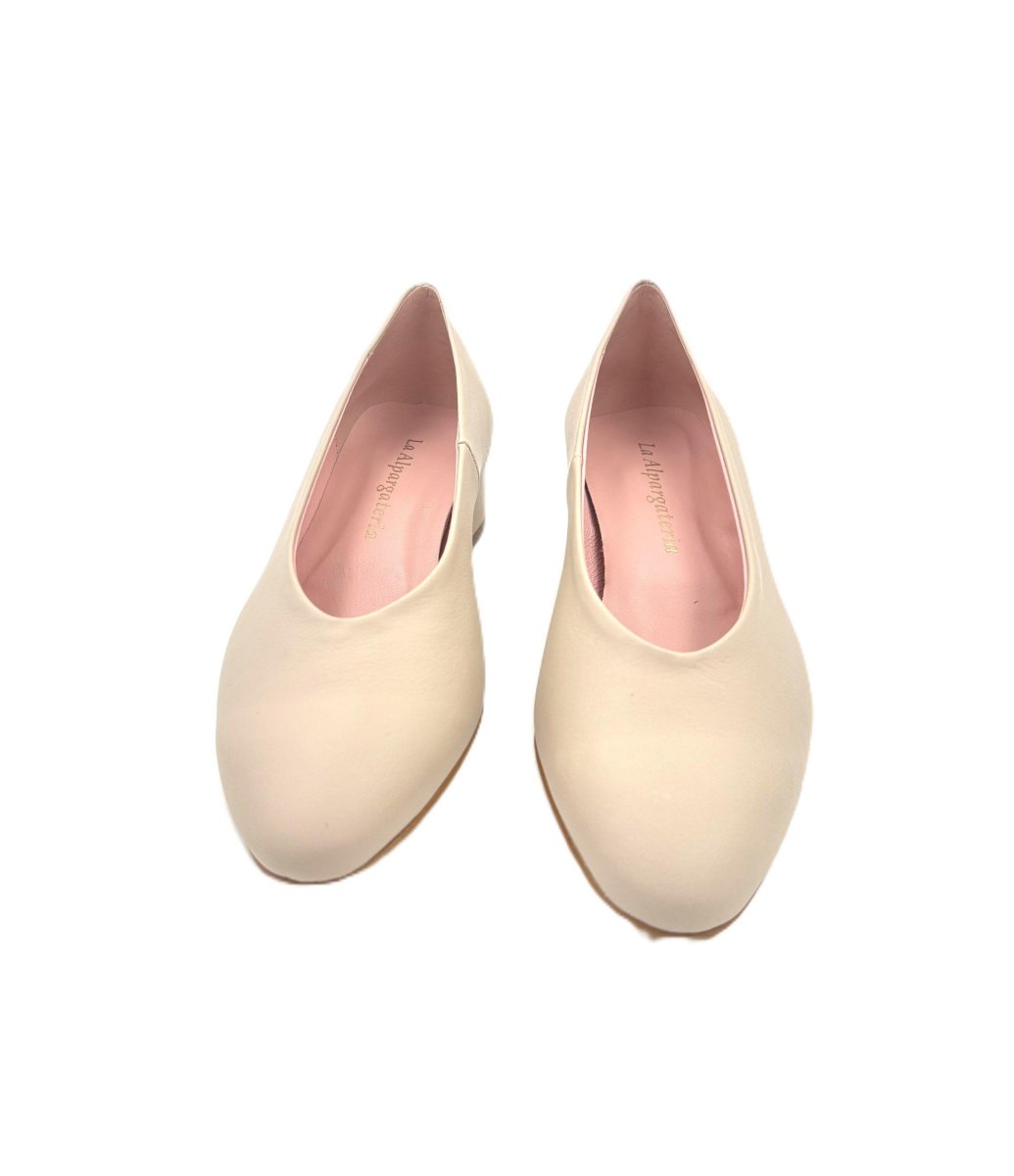 Zapato salón en punta en napa piel con tacón de 3cm - Imagen 3