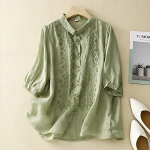 Laurienne™ | Blusa bordada con botones