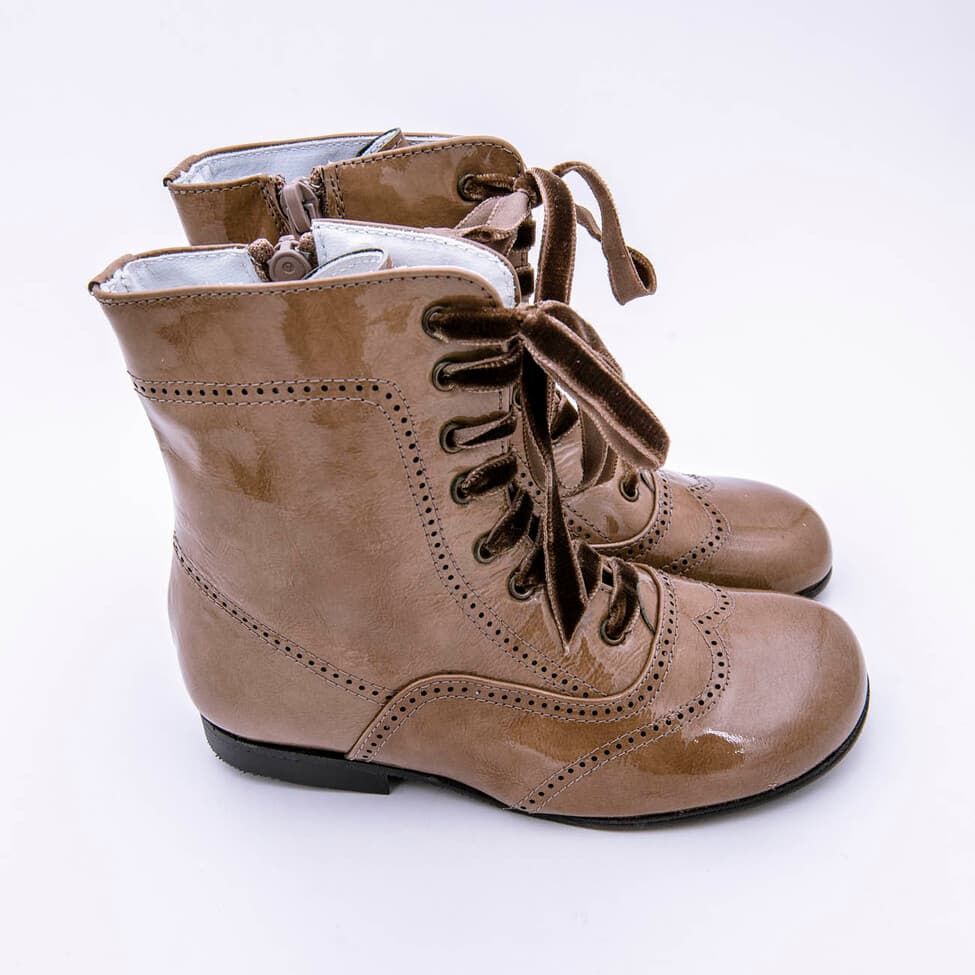 Bota Pascuala Cordón Y Cremallera Charol Hamiltom - Imagen 7