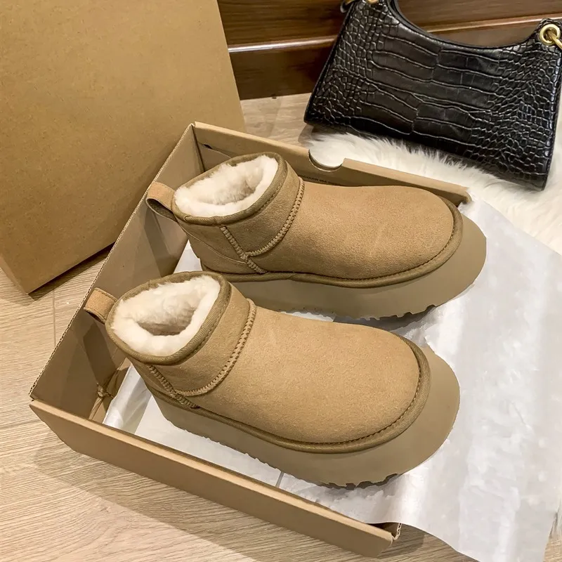 Mini botas de plataforma - Imagen 3