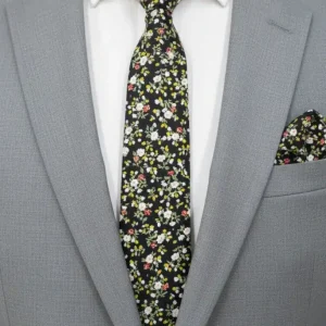 Set Corbata y Pañuelo Floral con Fondo Negro