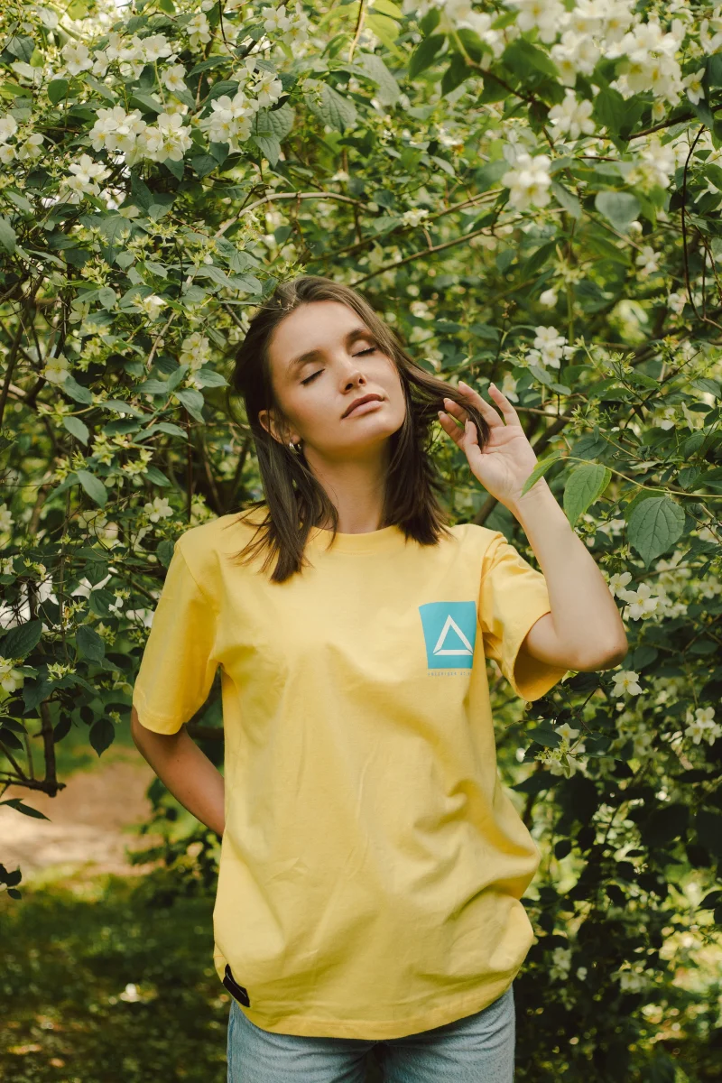Iconic Yellow - Imagen 4