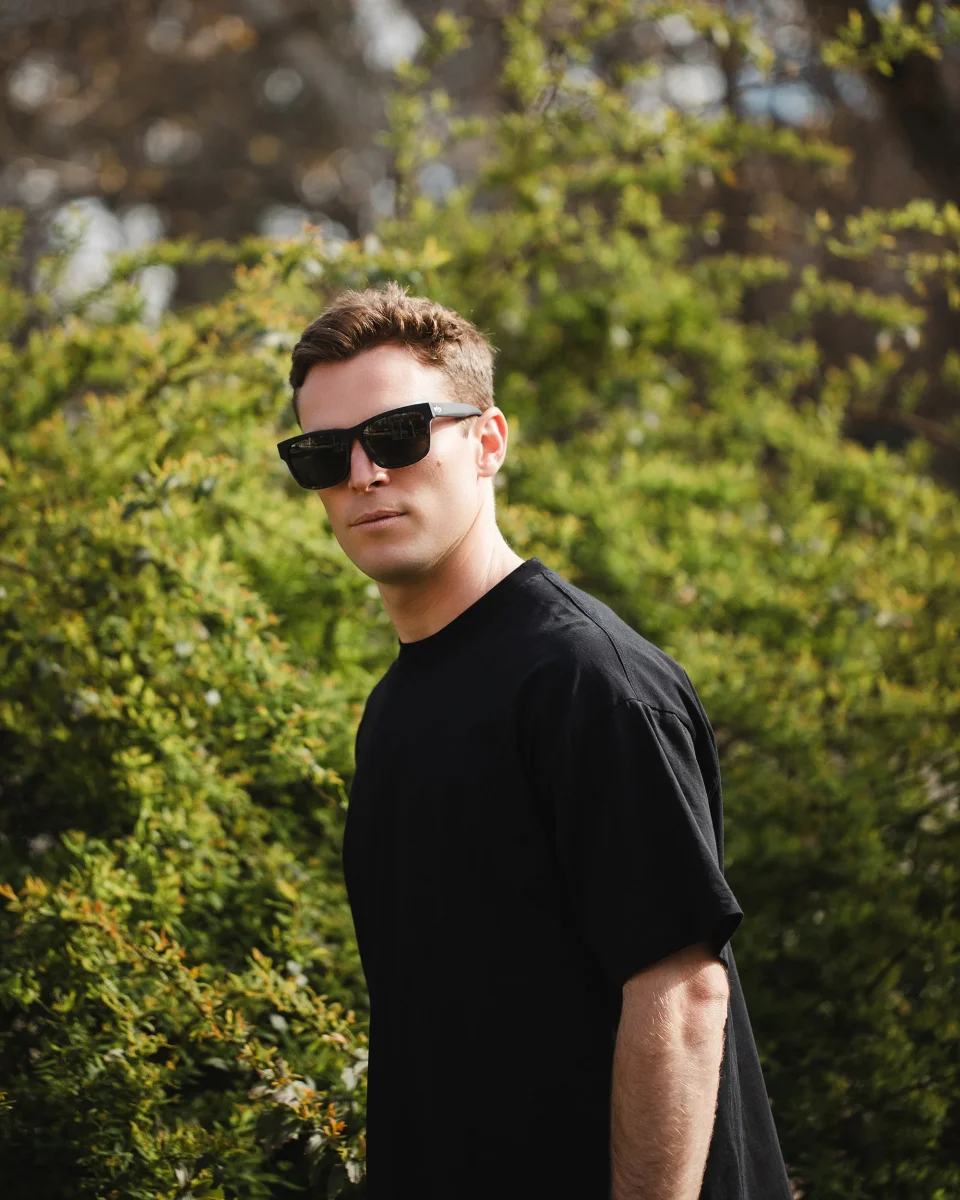 Ushuaia Black Tortoise / Black - Imagen 3