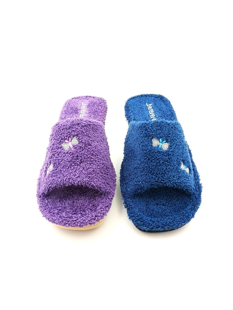 Zapatilla de casa abierta por delante toalla con adorno de mariposas con brillantes - Imagen 2