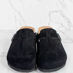 Sandalias de Cuero Cerradas Negras