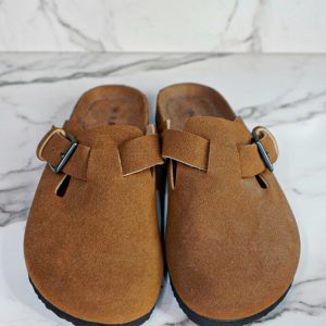 Sandalias de Cuero Cerradas Marrón