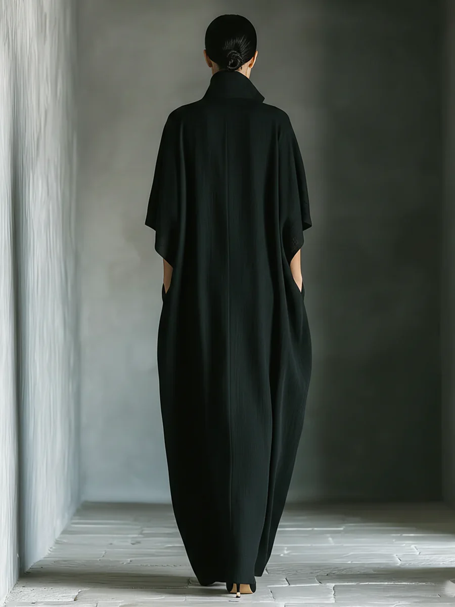 Caro - Vestido Maxi Negro Minimalista con Mangas de Kimono para Mujer - Imagen 3