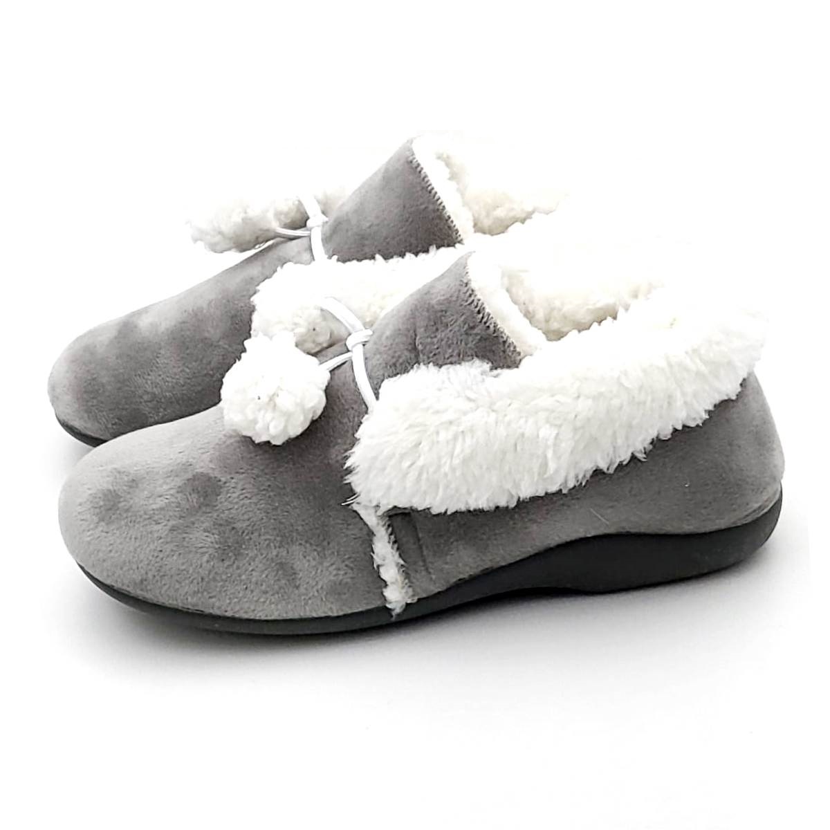 Zapatilla cerrada con borlas y borreguito interior - Imagen 3