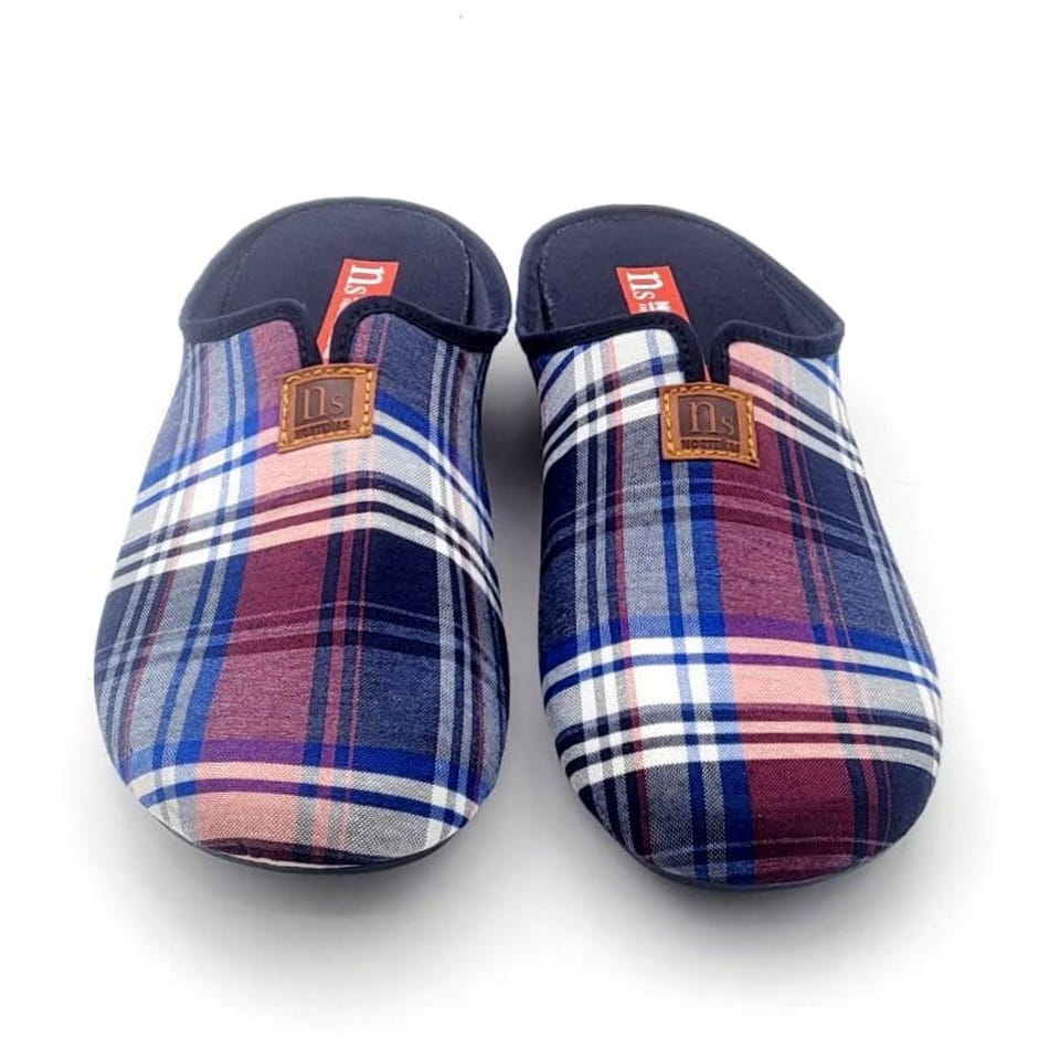 Zapatilla Para Casa En Cuadros Escoceses y Con Suela De Goma - Imagen 2
