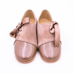 Zapato Combinado Ante y Charol Cordón