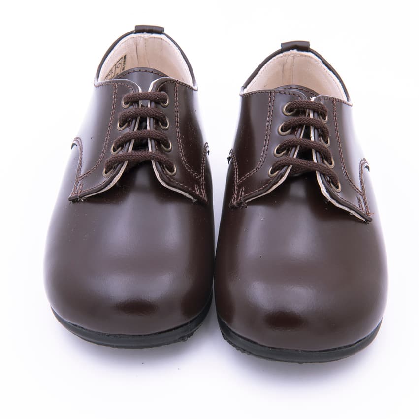 Zapato inglés de vestir con cierre de cordones y con suela de goma antideslizante - Imagen 9