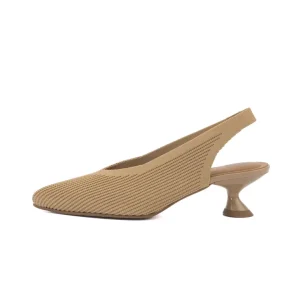 Zapato Miss Elastic Reine Destalonado Camel