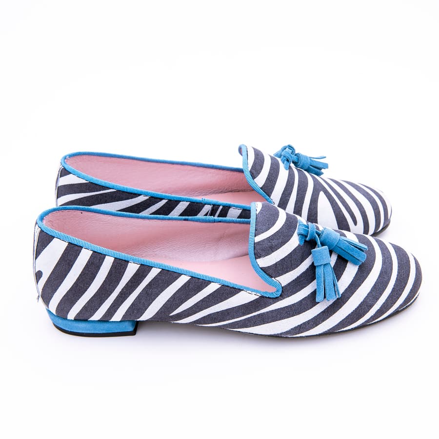Zapato Tacón Bajo Borlas Rayas - Imagen 8