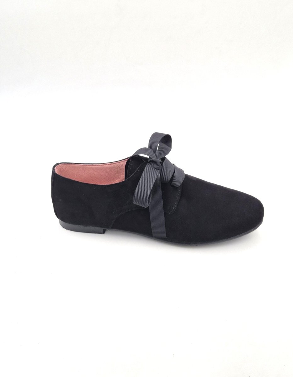 Zapato de vestir para mujer en piel ante con cierre de cordones y con suela antideslizante - Imagen 6