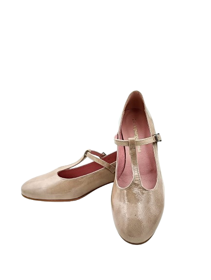 Zapato vestir en forma de T con cierre de hebilla tacón de 2 cm y suela de cuero - Imagen 2