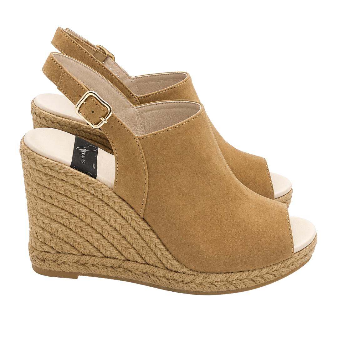 Alpargata tipo zueco camel con cierre hebilla GAIMO - Imagen 2