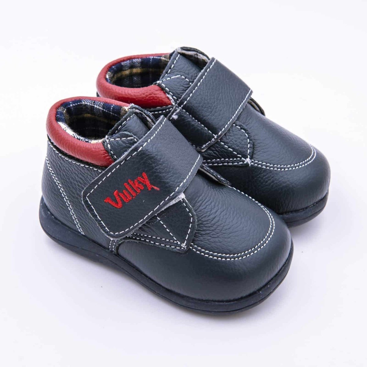 Bota infantil con cierre de velcro y suela de goma - Imagen 3