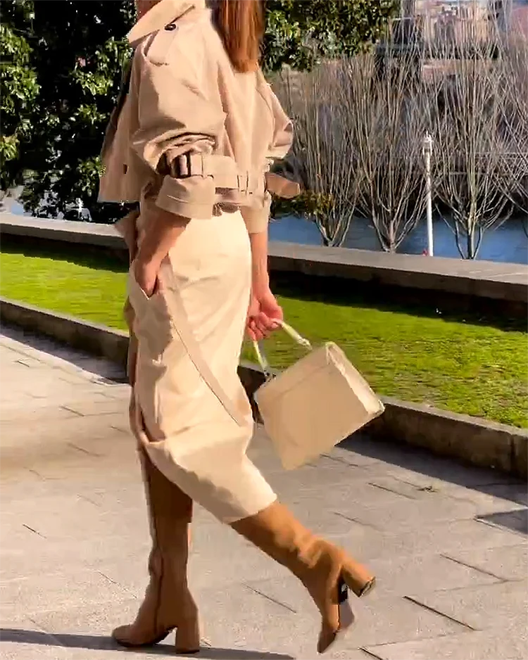 Elegante conjunto de dos piezas con abrigo y falda. - Imagen 7