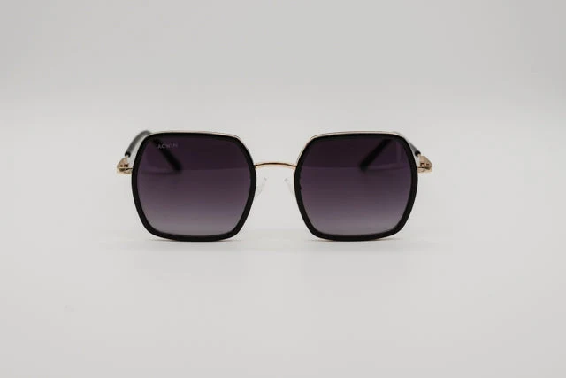 Gafas de Sol Lima – Estilo Geométrico Oversize en Negro y Oro - Imagen 3