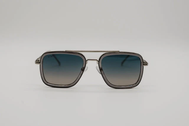 Gafas de Sol Lugo – Estilo Navegador Doble Puente en Gunmetal - Imagen 3