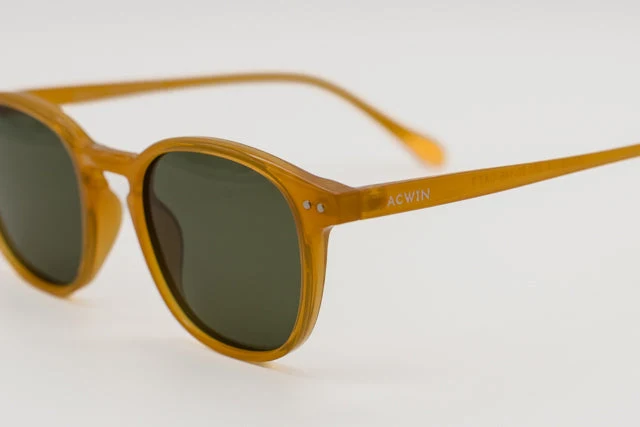 Gafas de Sol Roma – Estilo Panto en Miel Translúcido