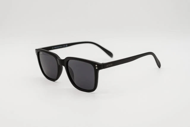Gafas de Sol Yakarta – Estilo Cuadrado en Negro Mate - Imagen 4