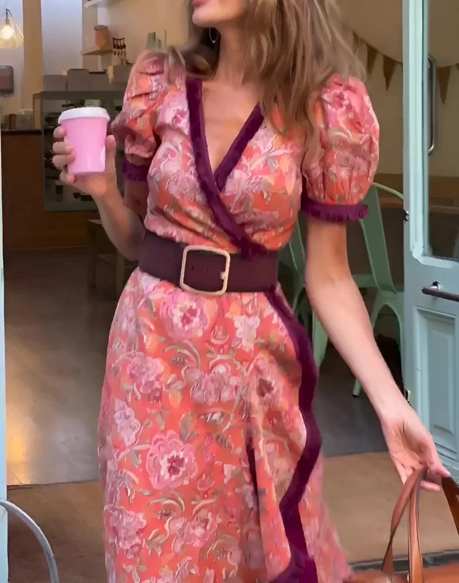 Armen - Elegante vestido largo rosa con mangas cortas - Imagen 4