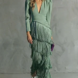 Clara · Vestido elegante con mangas de flecos para Mujer
