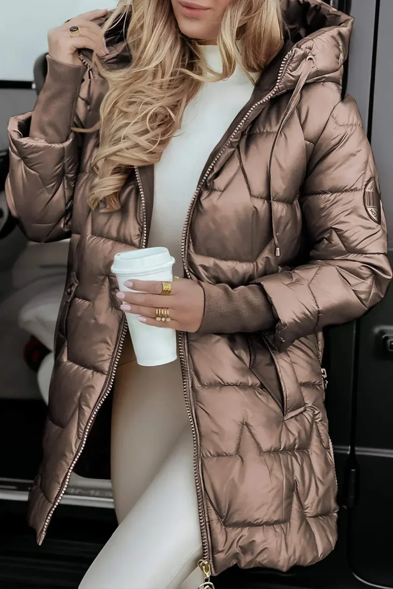 Nolwen - Elegante abrigo de invierno con capucha y acolchado - Imagen 4
