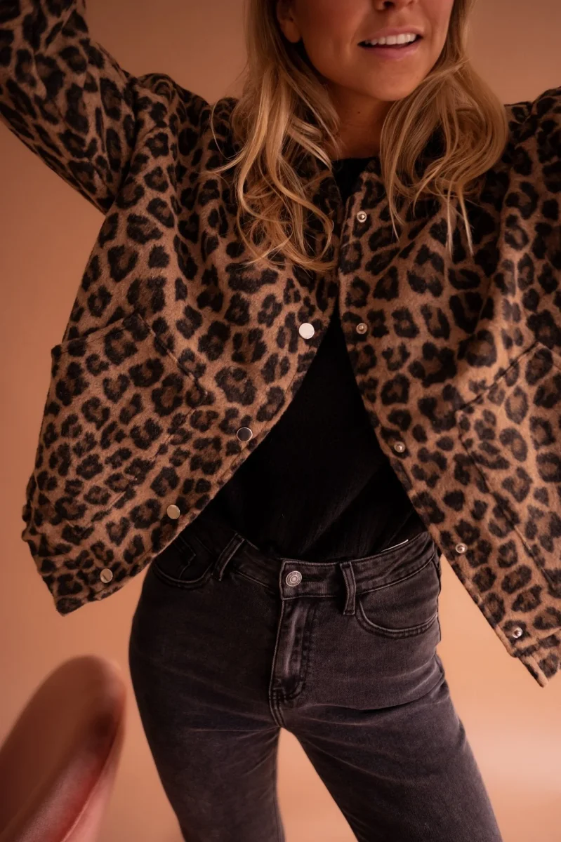 Charlene | Chamarra Leopardo - Imagen 3