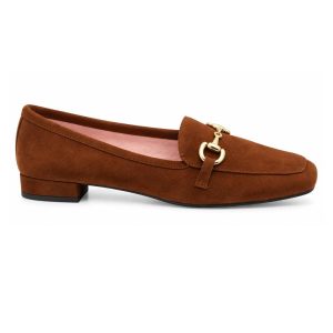 Mocasines de mujer de piel ante con cadena – Hechos en España