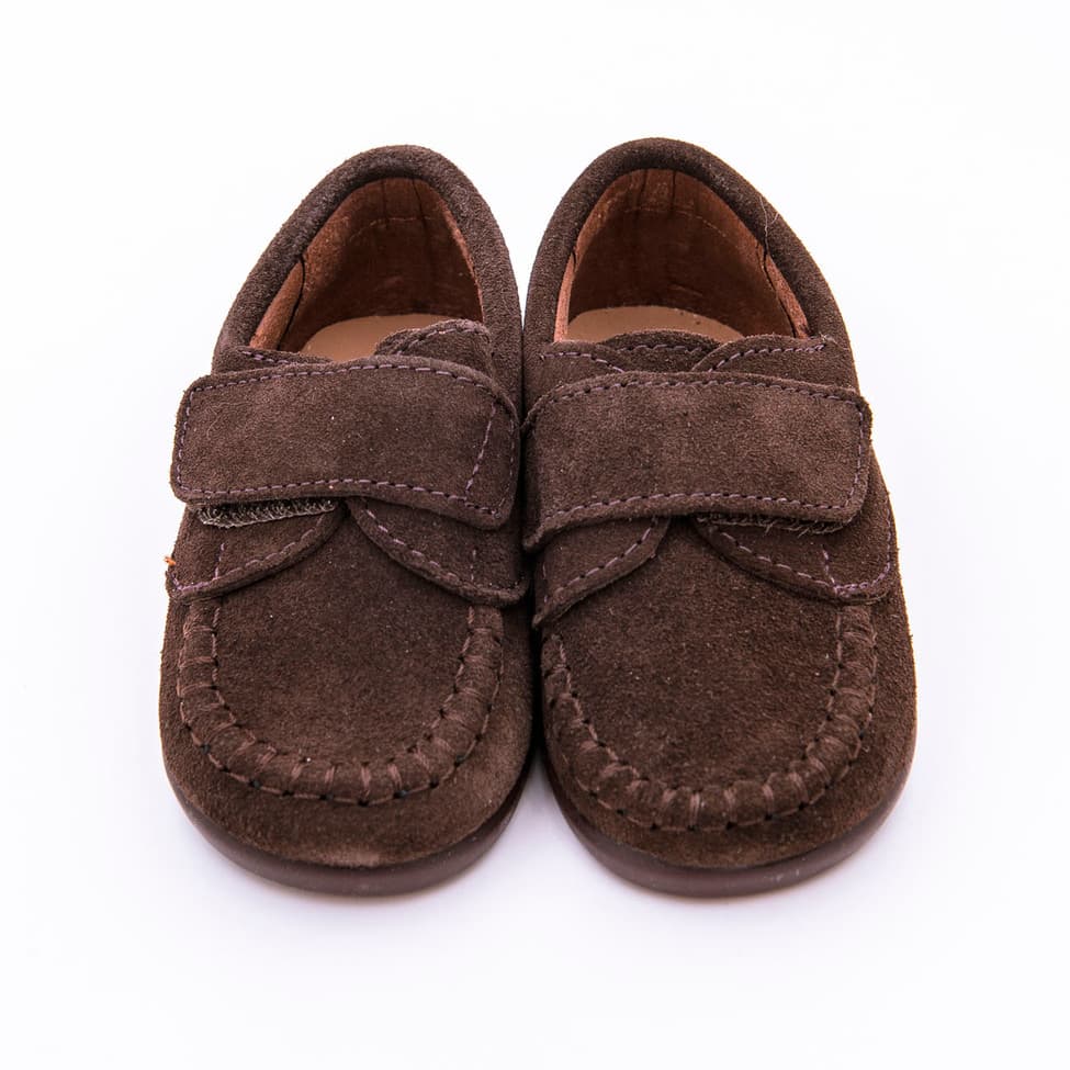 Mocasín zapato niños en piel ante con cierre de velcro y suela de goma antideslizante - Imagen 5