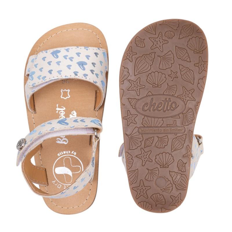 Sandalia de piel BAREFOOT en piel con velcro y estampado de corazones - Imagen 5