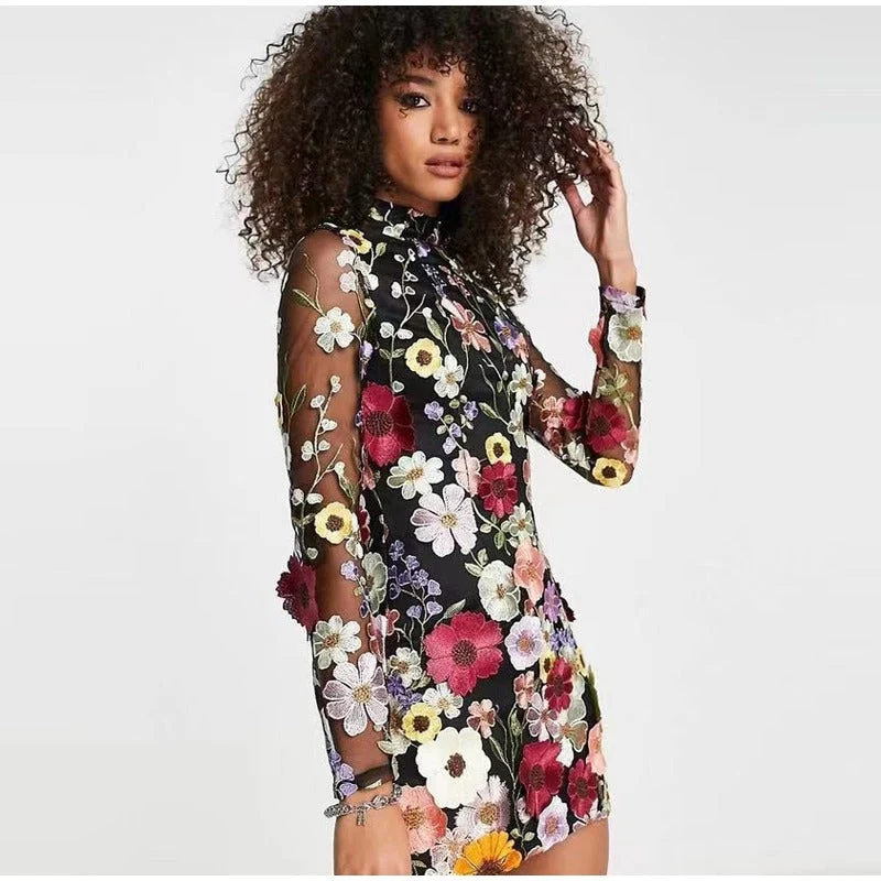 Carla™ Vestido con Adornos Florales - Imagen 5