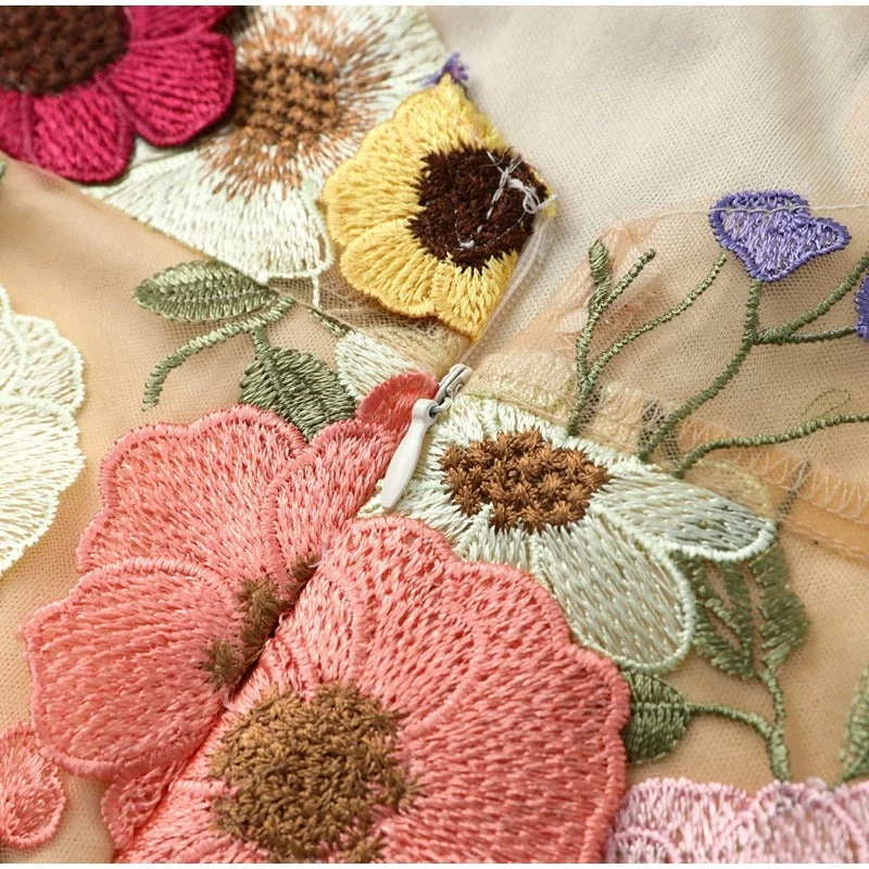 Carla™ Vestido con Adornos Florales - Imagen 7