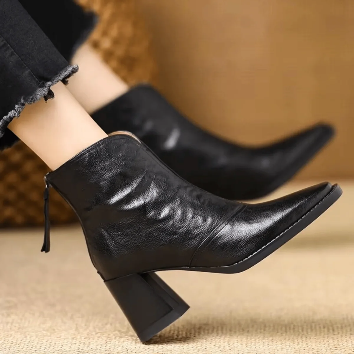 Claudia | Botines de Lujo con Tacón Medio - Imagen 9