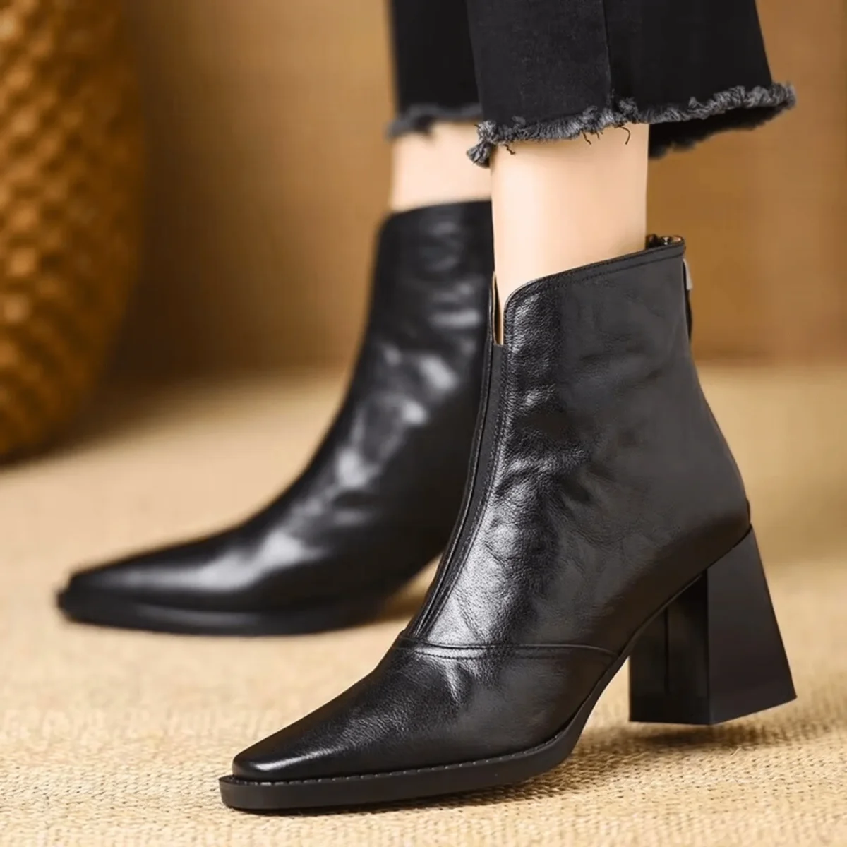 Claudia | Botines de Lujo con Tacón Medio - Imagen 8