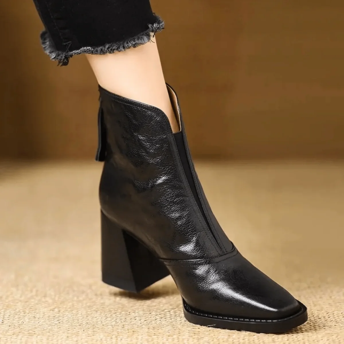 Claudia | Botines de Lujo con Tacón Medio - Imagen 3