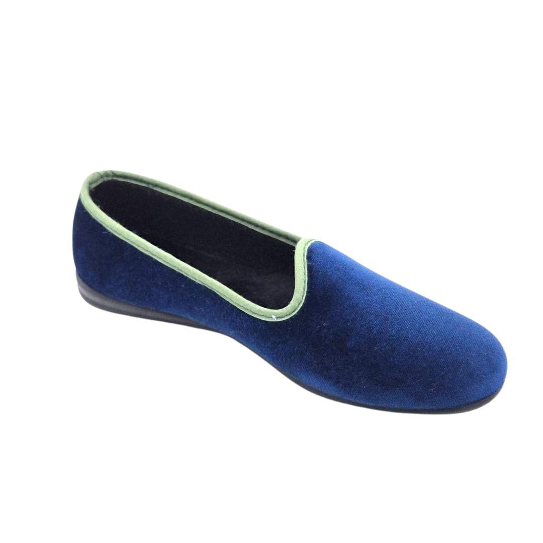 Zapatilla cerrada de terciopelo con ribete verde - Imagen 4
